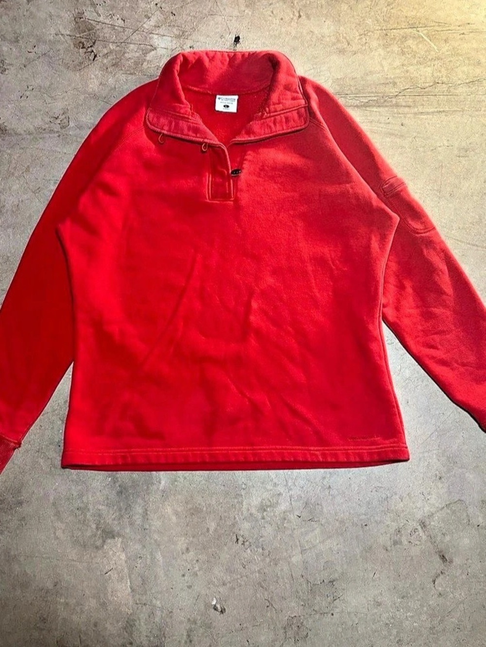 Columbia Sportswear red quarter zip sweatshirt
Size L